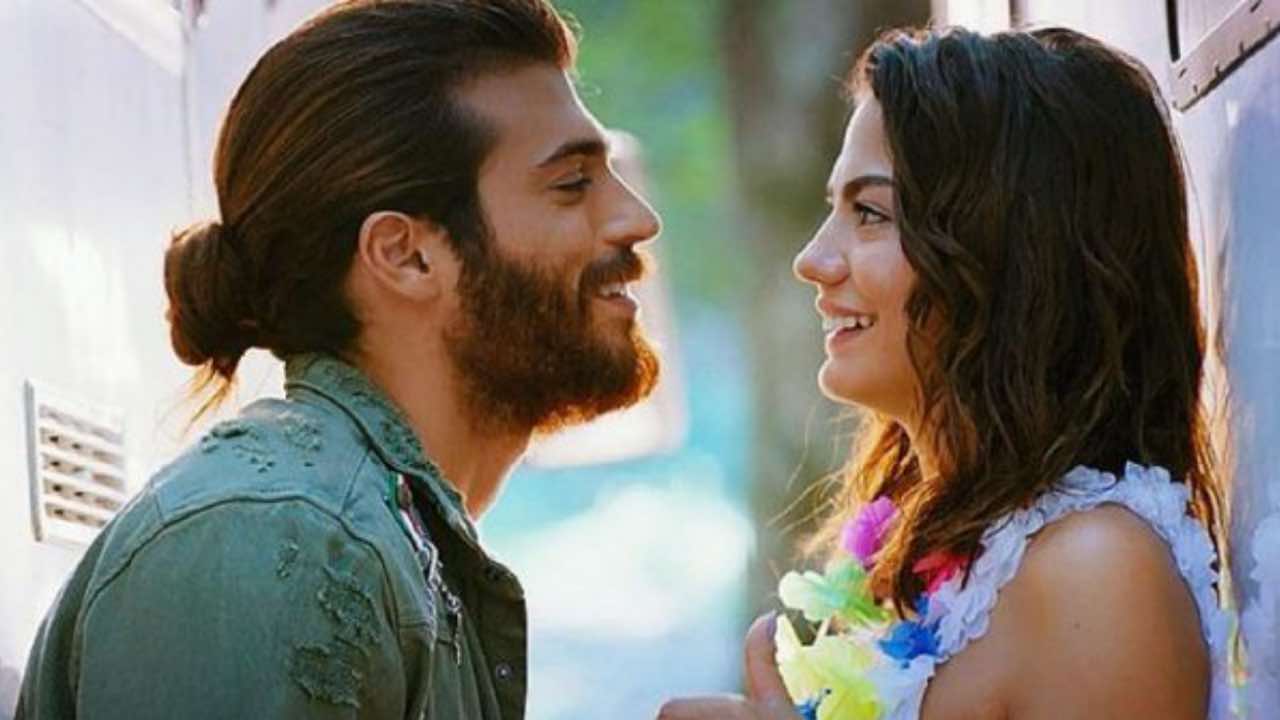 “Can Yaman e Demet non erano solo amici”, il gossip arriva dall’Italia