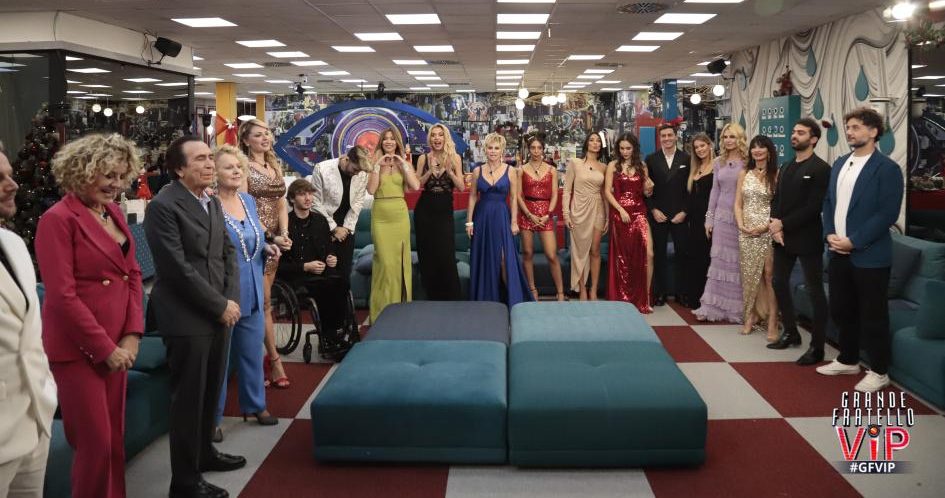 “GF Vip”, concorrente medita l’abbandono: “Ho l’ansia, temo di entrare in un circolo…”