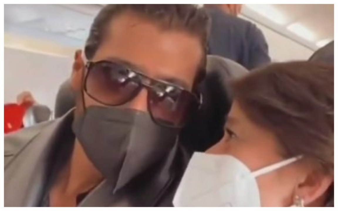 Can Yaman in volo verso Palermo – Video