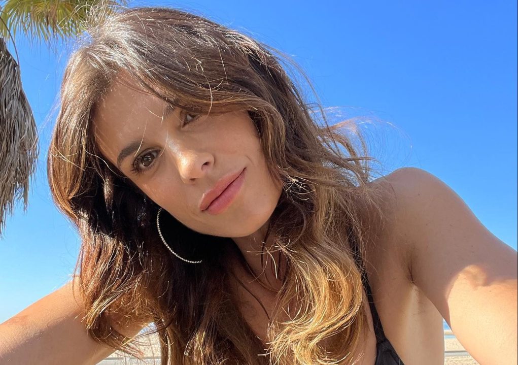 Elisabetta Canalis pagata 100mila euro per due spot sulla Liguria: è polemica