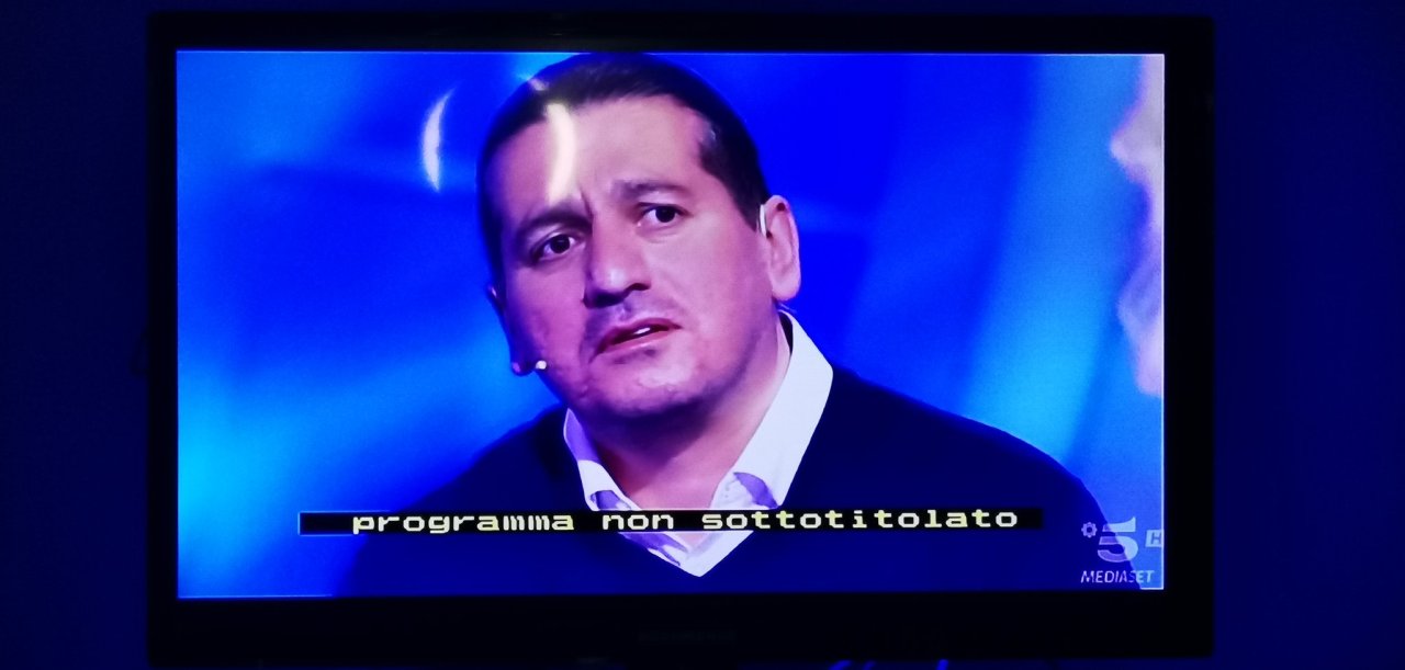 Da Messina a “C’è posta per te”…e su Twitter invocano i sottotitoli