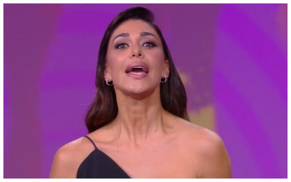 Belen, confessione piccante in tv: “Ecco cosa faccio quando torno a casa dopo il lavoro”