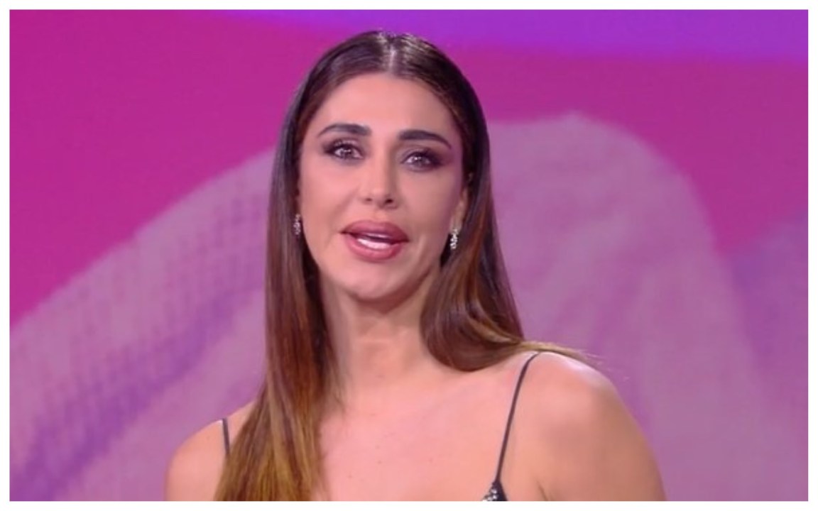 Belen paladina dell’autoerotismo: “Vi spiego perchè è una figata”