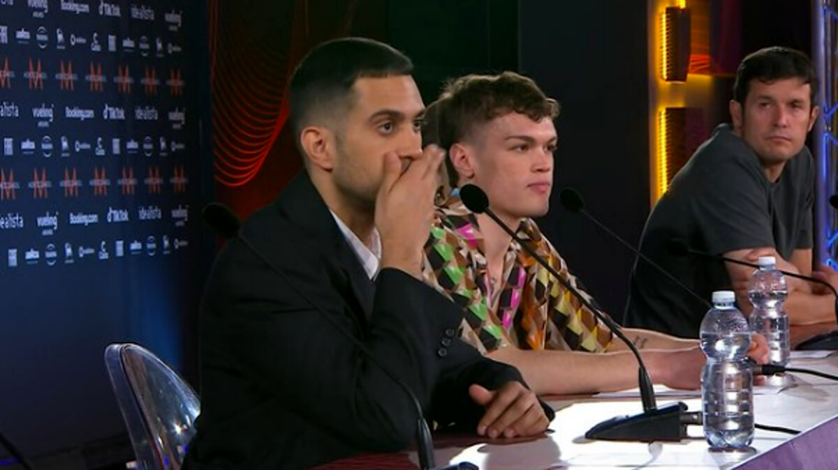 Eurovision 2022, la terribile gaffe di Mahmood in conferenza stampa – Video