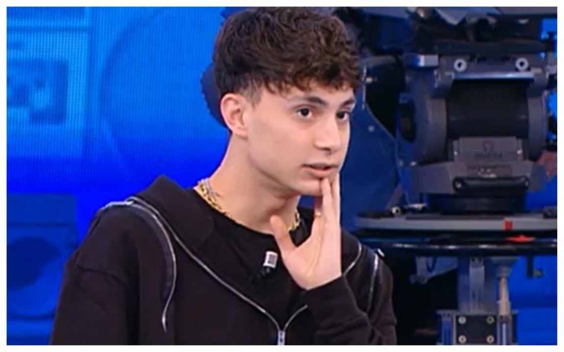 “Amici”, Maria De Filippi richiama Nunzio in un “ruolo” inedito