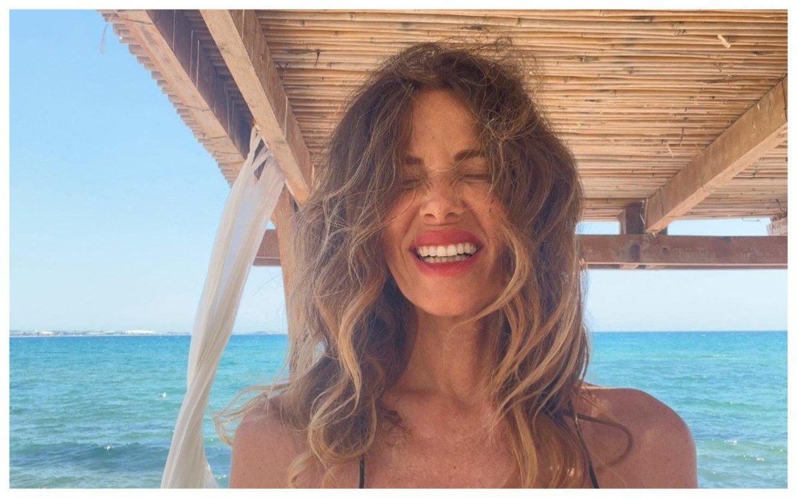 Alessia Marcuzzi in vacanza in Sicilia: le foto a Marzamemi, Ortigia e Ispica