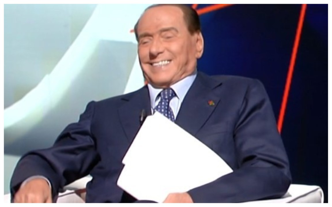 Silvio Berlusconi in tv dopo 3 anni d’assenza: “Scendo in campo perchè sono ringiovanito”
