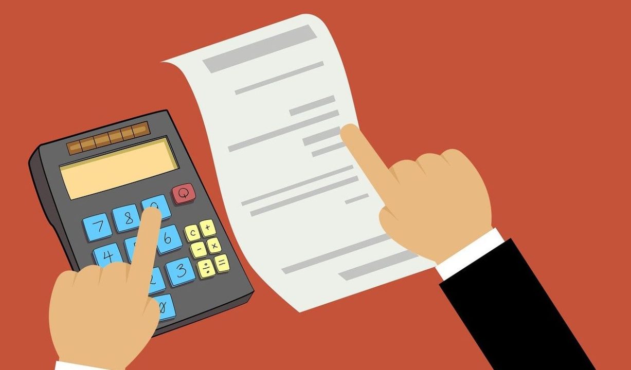 Riceve uno stipendio da 172mila euro per errore: dipendente si dimette e sparisce