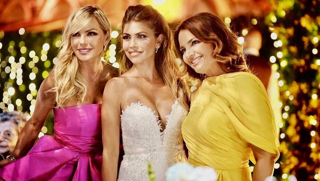 Flora Canto, è gelo con Sonia Bruganelli: ecco perchè i Bonolis non erano invitati alle nozze