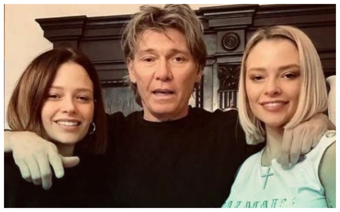 Le Donatella: “Nostro padre è morto mentre era in videochiamata con noi”