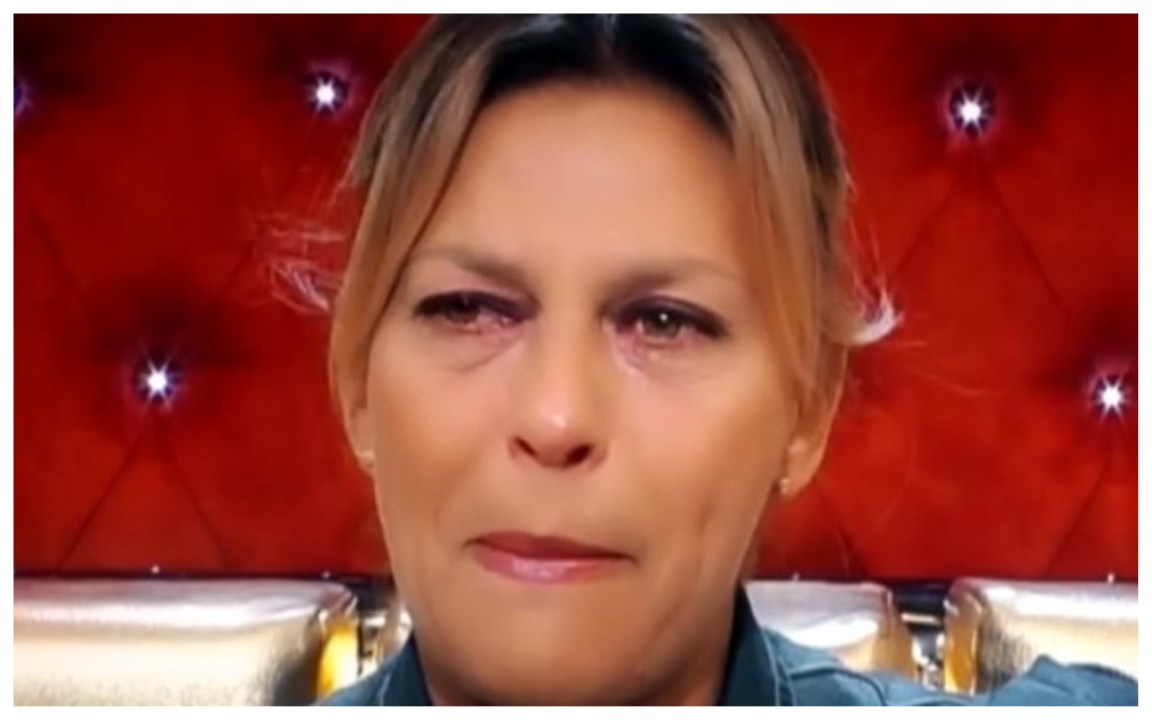 Cristina Quaranta choc: “Il mio ex mi ha buttato i soldi sul letto, come una pu****a”