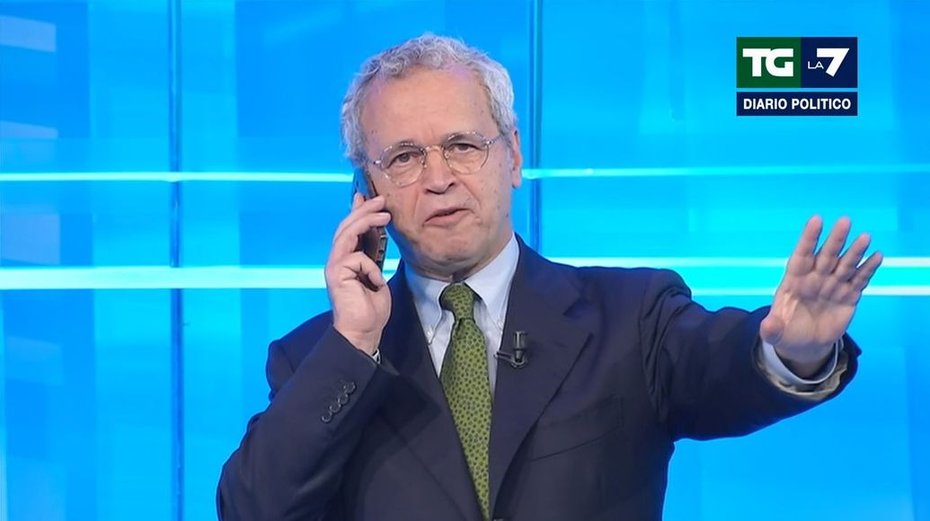 Audio choc sulla guerra Russia-Ucraina, Berlusconi telefona a Mentana in diretta