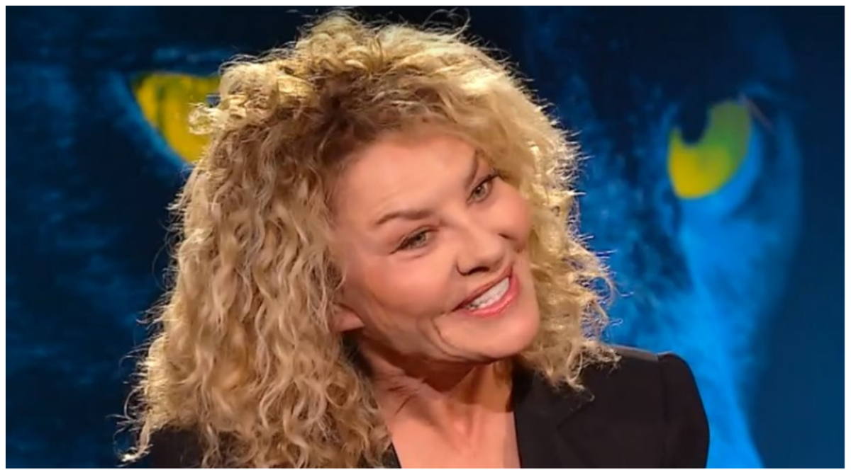 Eva Grimaldi: “Ero innamorata di Benigni. Poi un giorno, al telefono, rispose sua moglie”