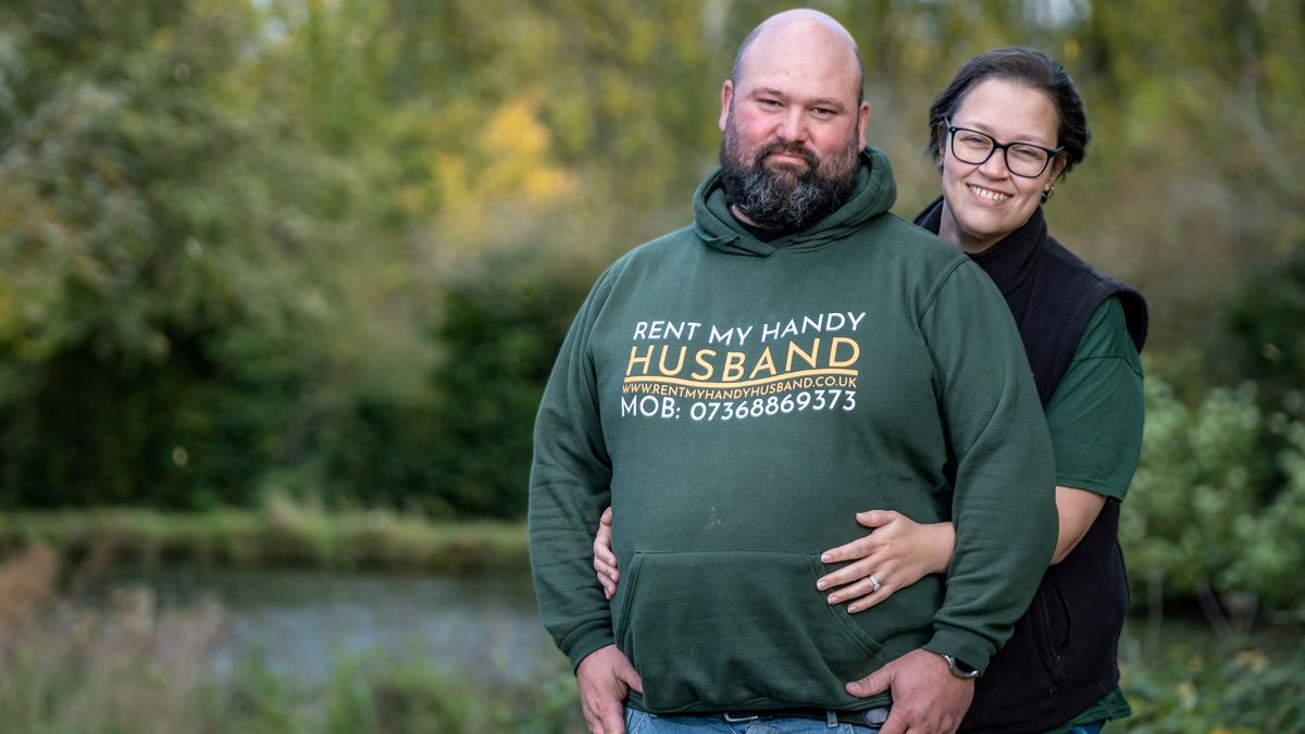 “Affitto mio marito a donne sole per 47 euro all’ora”