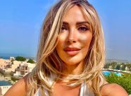 Sonia Grey Vs Franco Di Mare Mi Molestava 