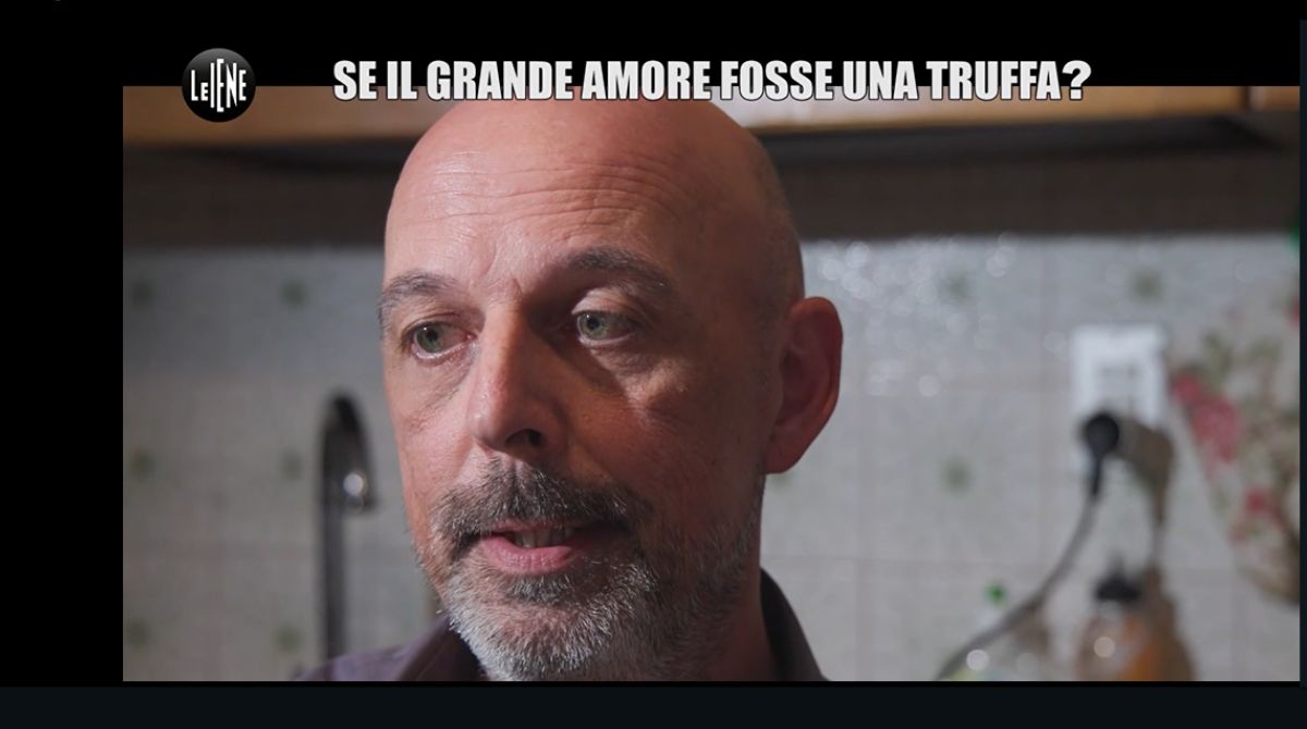 “Le Iene”, fidanzato per 10 anni con una donna che non esiste: “Le ho inviato quasi 150mila”