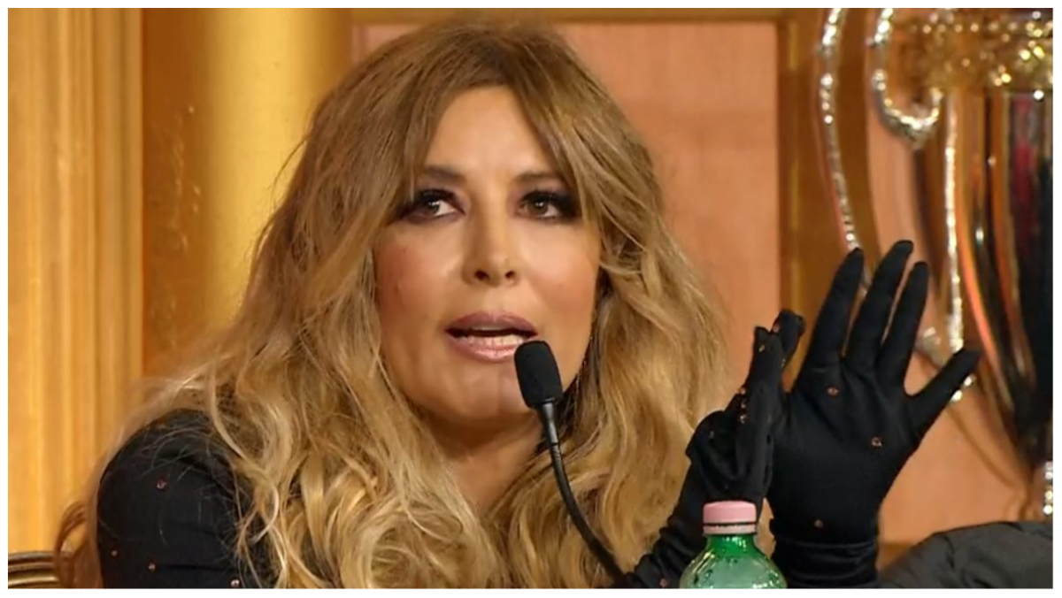 Selvaggia Lucarelli, Salvo Sottile (e non solo) la difende: “Trattata come un corpo estraneo”