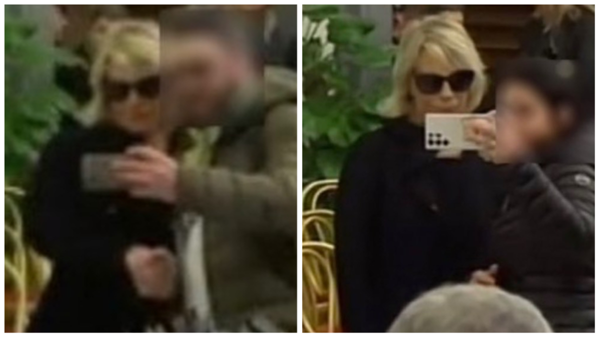 Chiedono un selfie a Maria De Filippi, vergogna e imbarazzo alla camera ardente di Costanzo