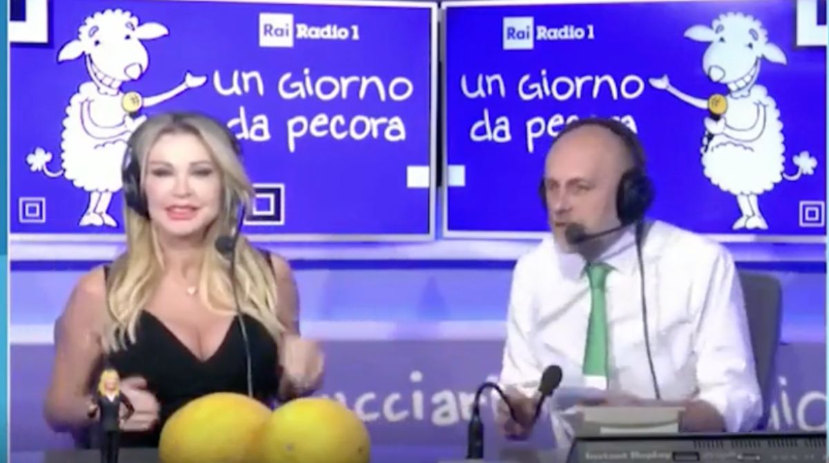 Paola Ferrari sul suocero: “Onore delle armi arrivato solo dopo la morte di Silvio Berlusconi”
