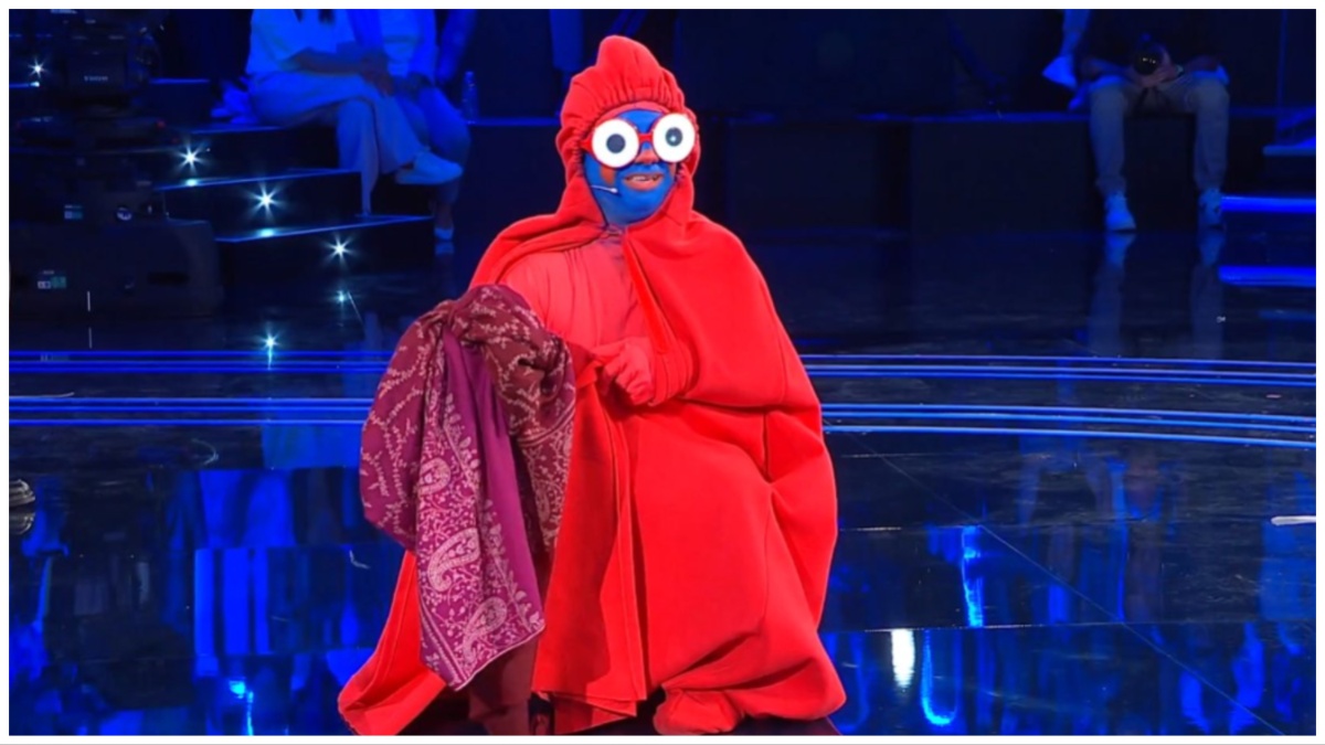 “Tu sì que vales”, ecco chi si nasconde sotto la maschera di Giovannino