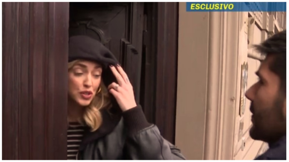 Chiara Ferragni braccata dall’inviato di Canale 5: “Posso andare dalla psicologa in pace?”