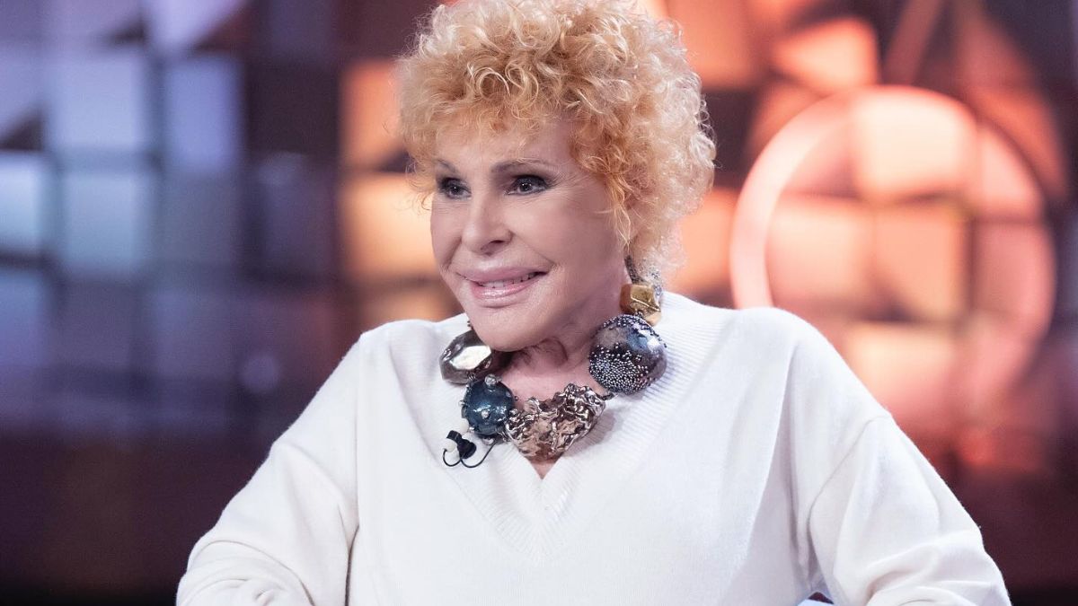 Ornella Vanoni: “Prendo psicofarmaci per tenere a bada l’ansia, se non li prendessi crollerei”