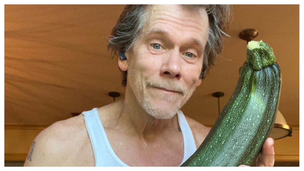 Kevin Bacon si traveste da persona comune per un giorno: “Fa schifo”
