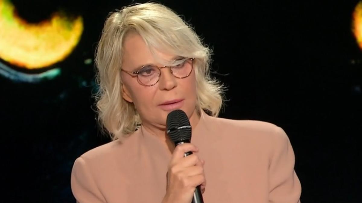 Maria De Filippi parla di Maurizio Costanzo e si commuove: “Gli chiederei se ha sofferto” Maria De Filippi parla di Maurizio Costanzo e si commuove: “Gli chiederei se ha sofferto”