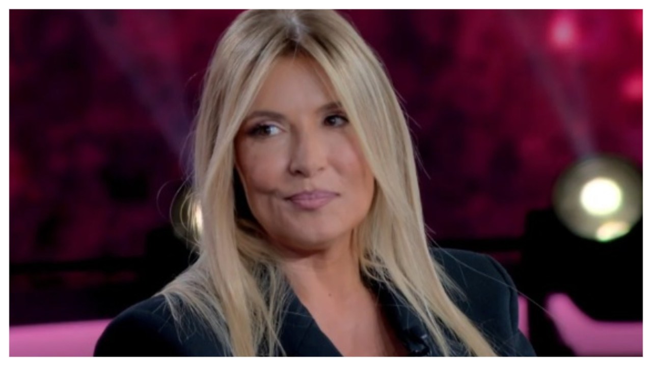 Selvaggia Lucarelli a “Verissimo”: “Non mi sposo più quest’anno”