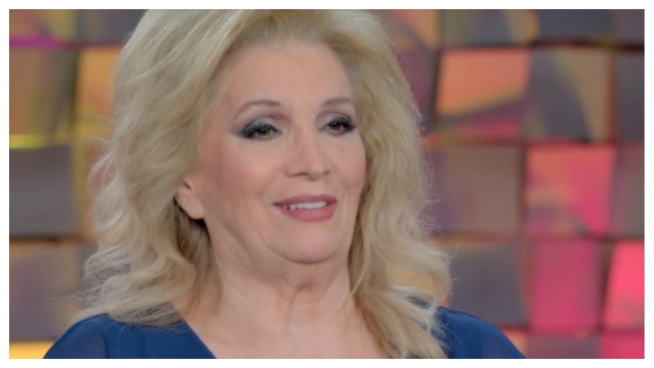 Iva Zanicchi in tv: “Vorrei innamorarmi, c’è un vecchio che mi corteggia”